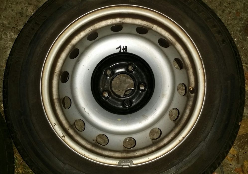 Летние шины 215/60 R16C, Pirelli Chrono.