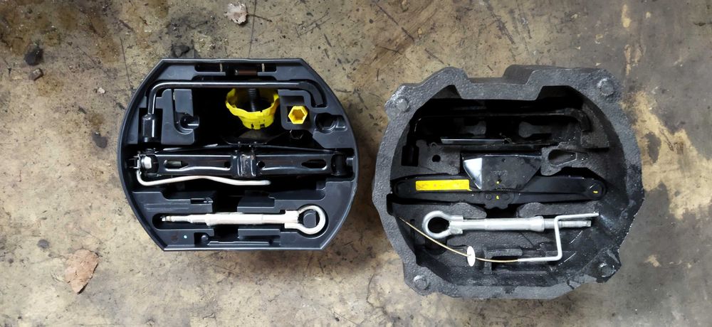 wkład koła zapasowego lewarek klucz wkrętka peugeot citroen