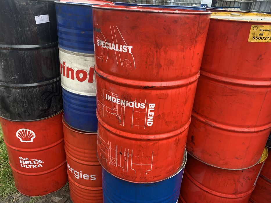 Еврокубы , бочки , канистры .