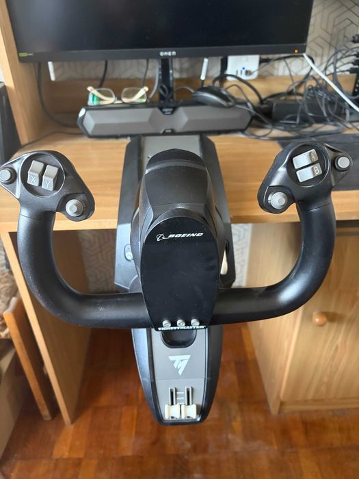 Набір Thrustmaster TCA Yoke Pack Boeing Edition Black