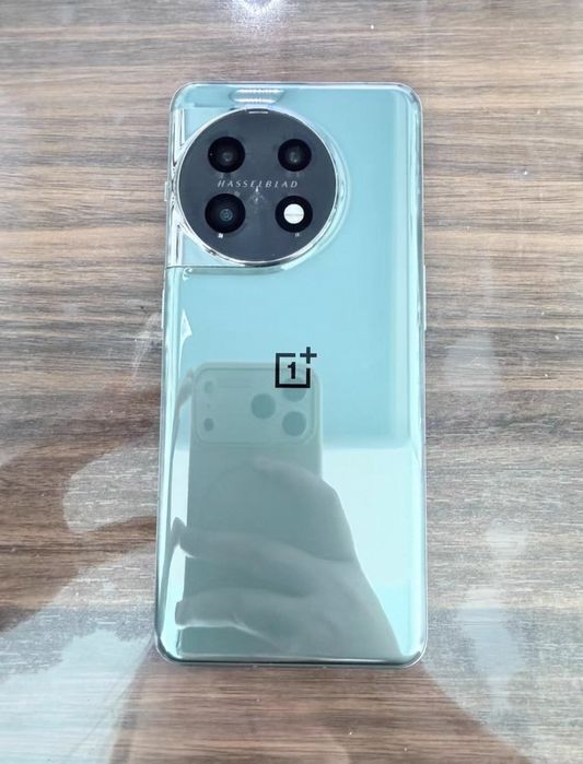 OnePlus 11 16/512GB — Быстрый, стильный, надежный