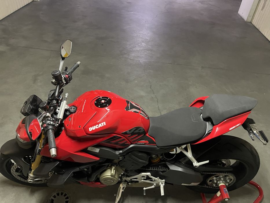 Ducati Streetfighter V4