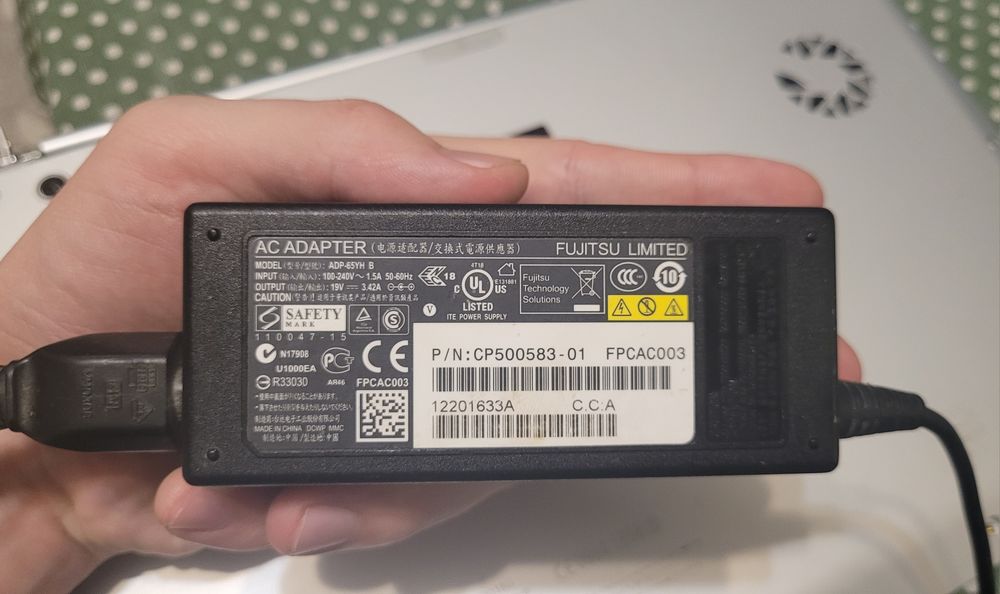 Ноутбук Fujitsu lifebook U772, core  i5, 4gb. ТОРГ, НЮАНС