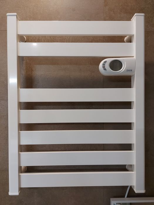 Toalheiro elétrico digital