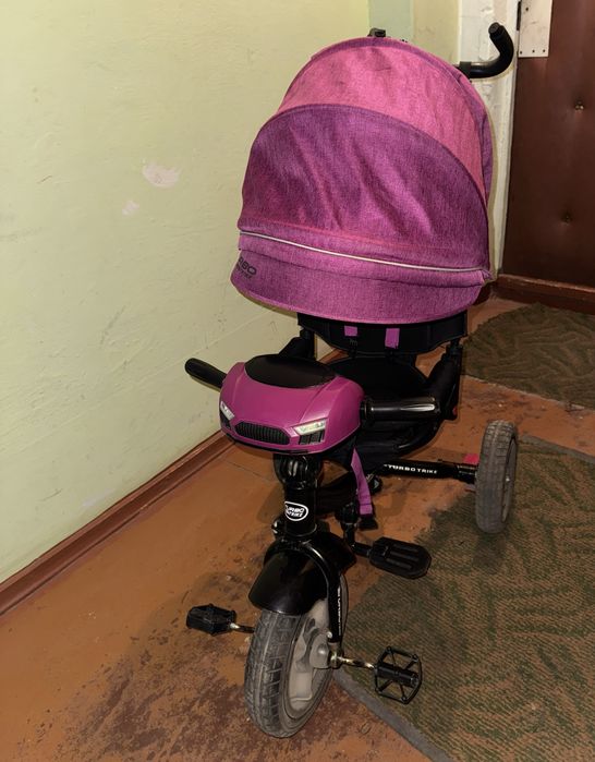 Дитячий триколісний велосипед з ручкою TURBO TRIKE