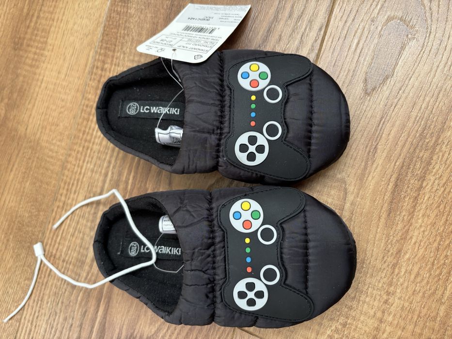 Дитячі тапочки на хлопчика LC Waikiki 27/28розмір