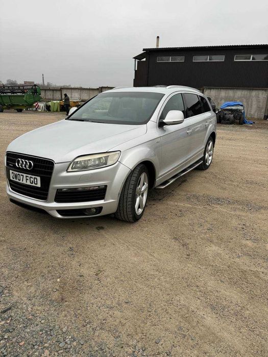 Бампер Audi Q7  дорест/рестайл. Оригинал б/у. Запчасти, разборка Ауди!