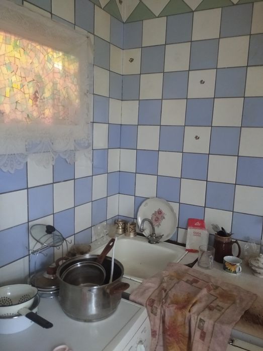 Здається кімната.