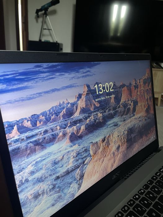 Portátil Acer Aspire 3, AMD ryzen 7, 32GB RAM, 1TB SSD, W11 PRO, guarantia até 2028