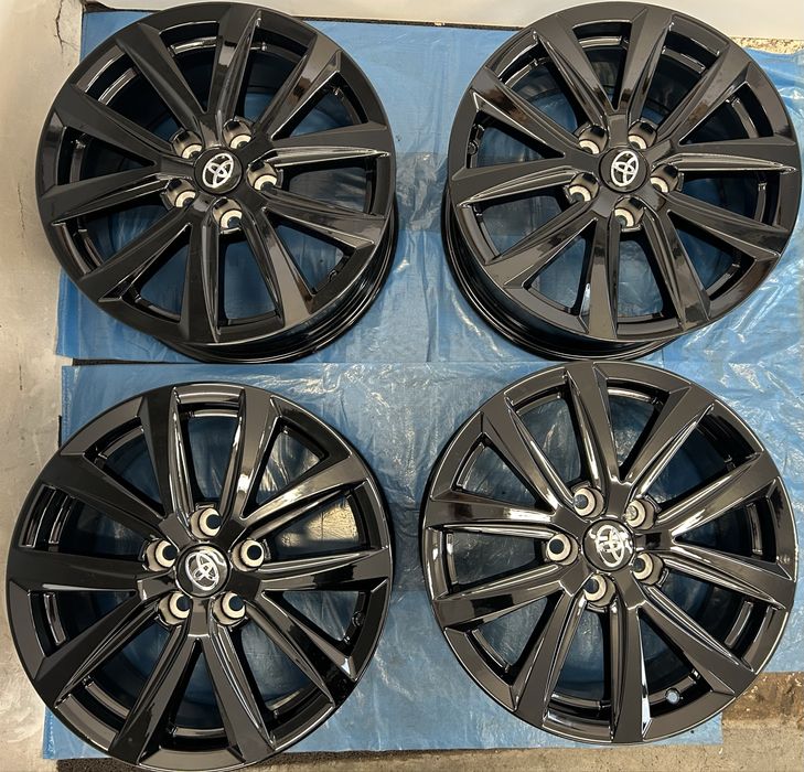 576 Felgi Aluminiowe Oryginał TOYOTA R 17 5x114,3 NOWE