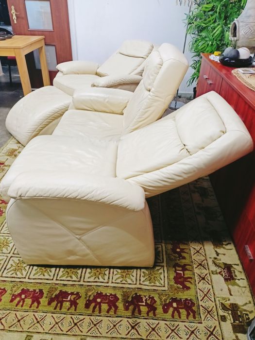 Zestaw skórzany wypoczynkowy z funkcją relax.