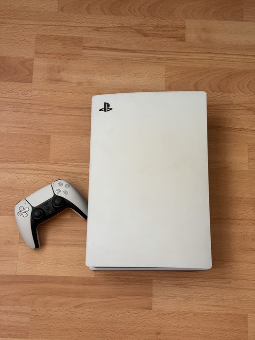 PlayStation 5 825 GB