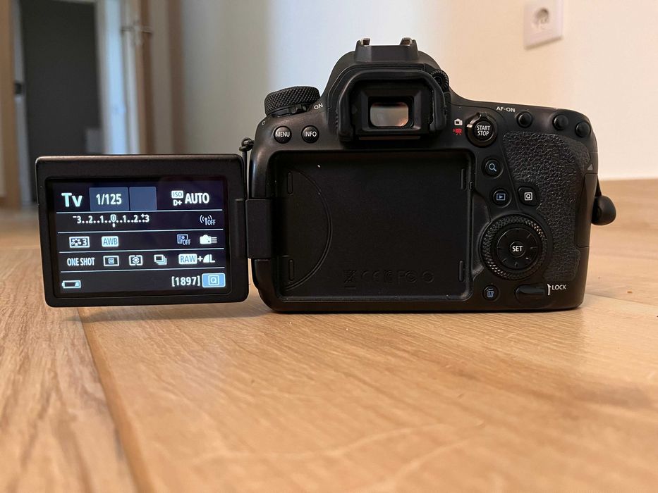 Canon 6D Mark II  - Como nova e com garantia