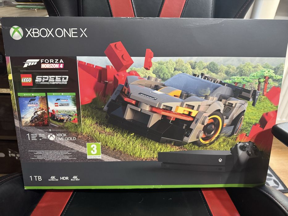 Sprzedam Xbox One X 1Tb
