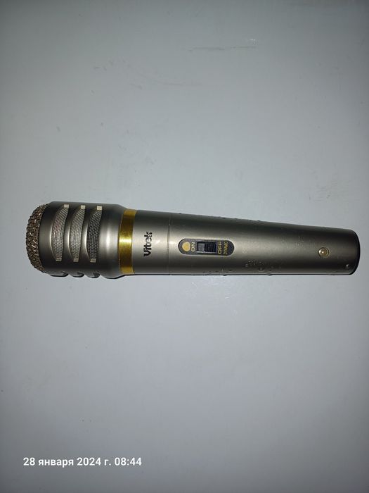 Микрофон Vitek VT 3830