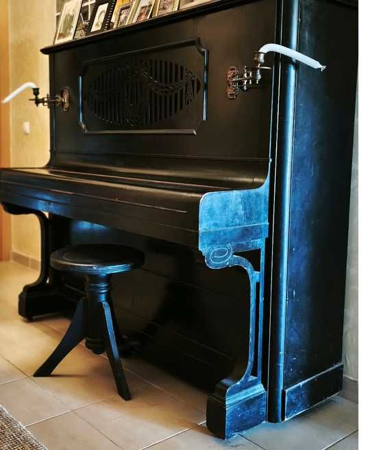 Vendo Piano de Parede C. Bechstein