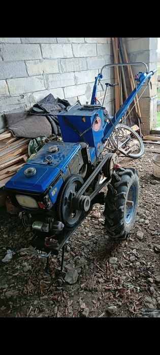 Мотоблок Зубр 8 к.с.