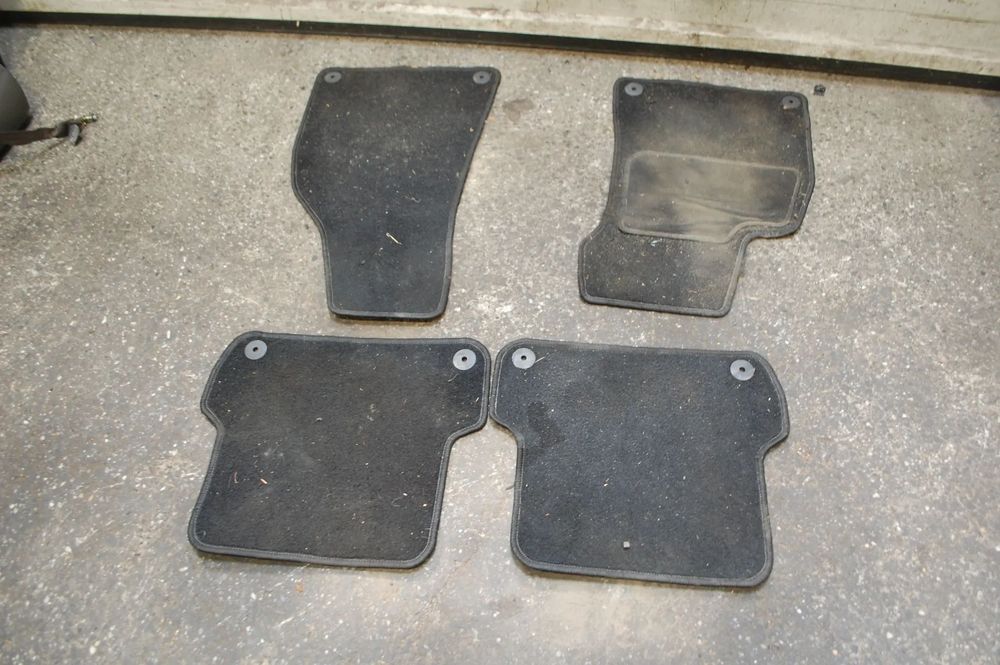 DYWANIKI WELUROWE AUDI A4 B7 KOMBI AUDI A4 B6 A6 C6