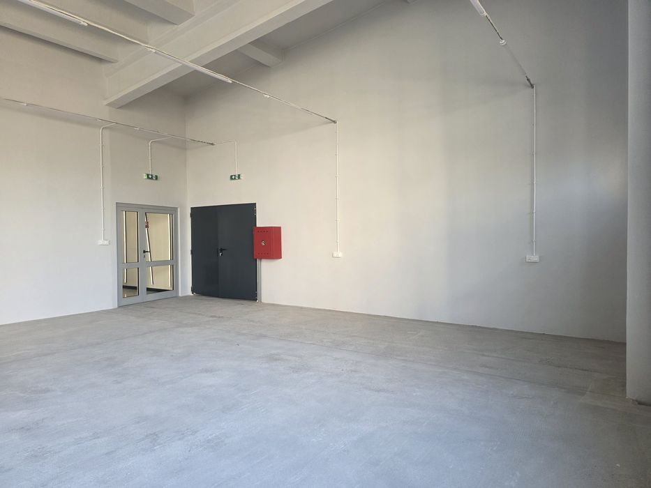 Hala 600m² +biura 60m² po remoncie, I pietro, Łódź