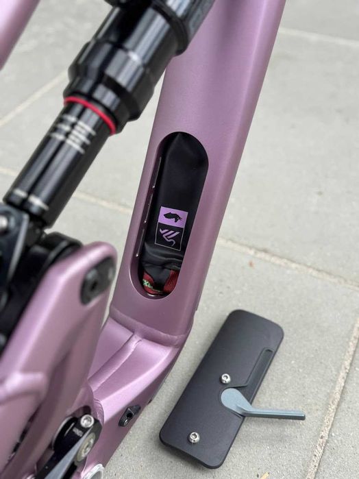 rama Ibis Ripmo AF V2, 150mm skoku, srebrna i różowa, S, M, XM, L, XL