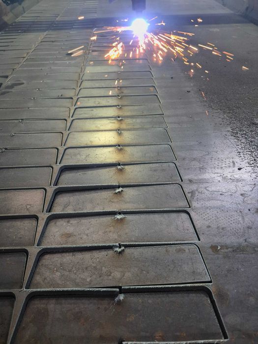 плазморіз, крій металу плазмою, плазмовый крой, плазма, плазморез