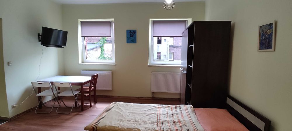 Mieszkania dla pracowników, Kwatery, pokoje dla firm, Noclegi