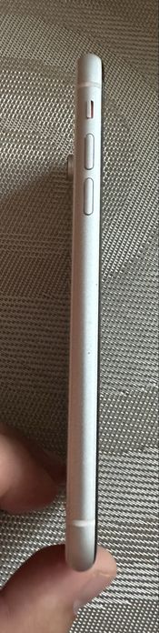 Продам Iphone XR 64 Gb