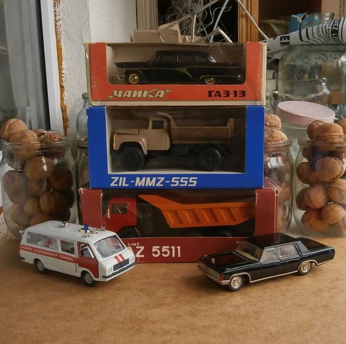 РАФ 22031 Скорая ГАЗ 13 Зил 130 Камаз 5511 Зил 117 модель СССР 1:43