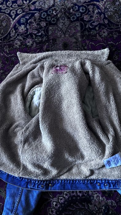 Kurtka Levis typu Sherpa