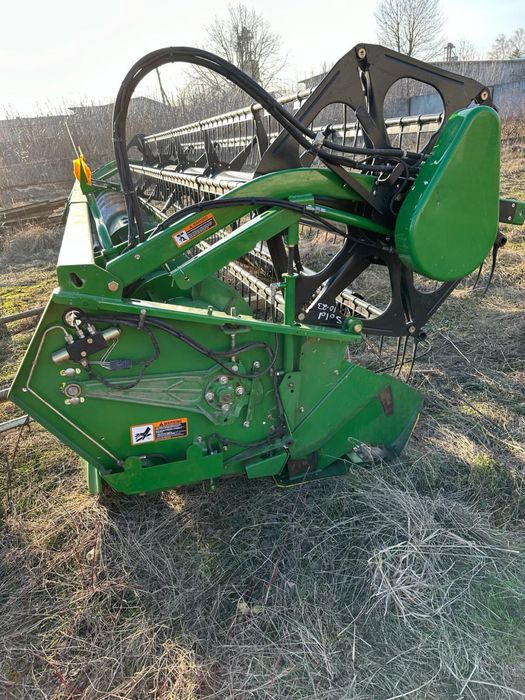 Жниварка John Deer 625f