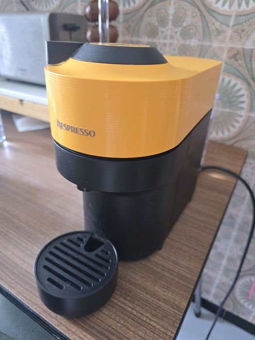 Máquina Nespresso Vertuo Pop