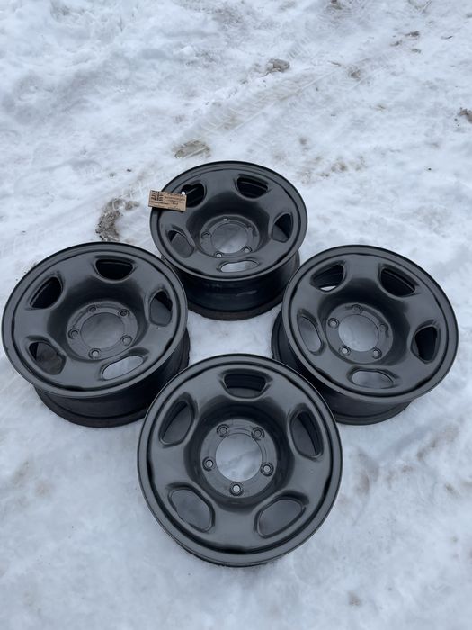 дискина Уаз ниву ваз2121 5x139,7 R16 J7 ET5 є зауваження