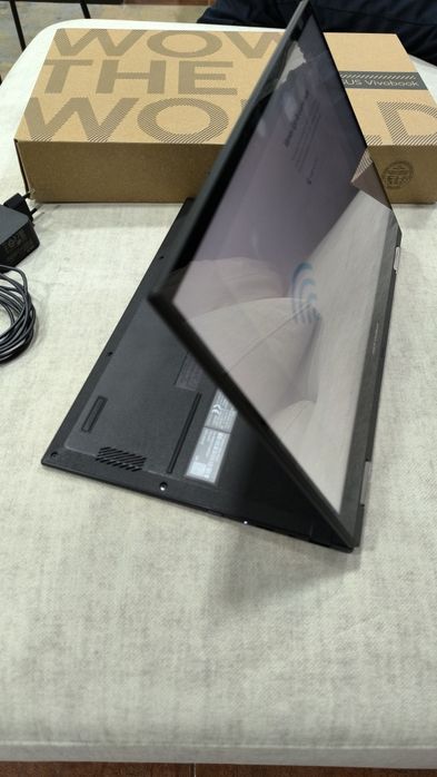 Portátil Asus Vivobook Flip 14"