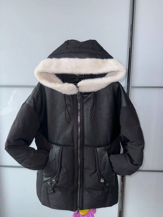 Продам зимнюю женскую куртку