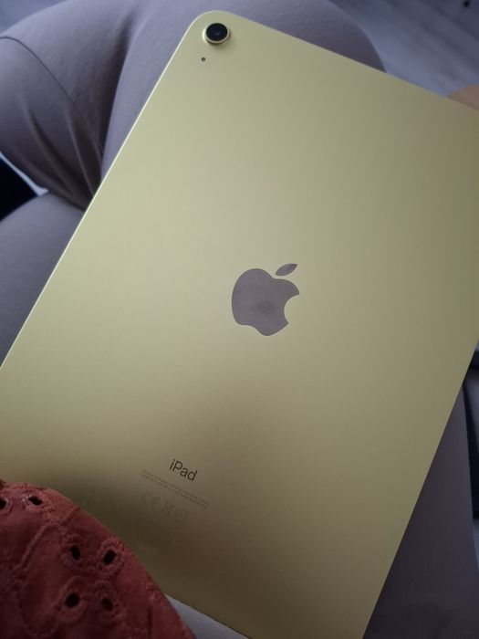 Apple iPad 10. generacji 64 GB Wi-Fi + oryginalny Apple Pencil + etui