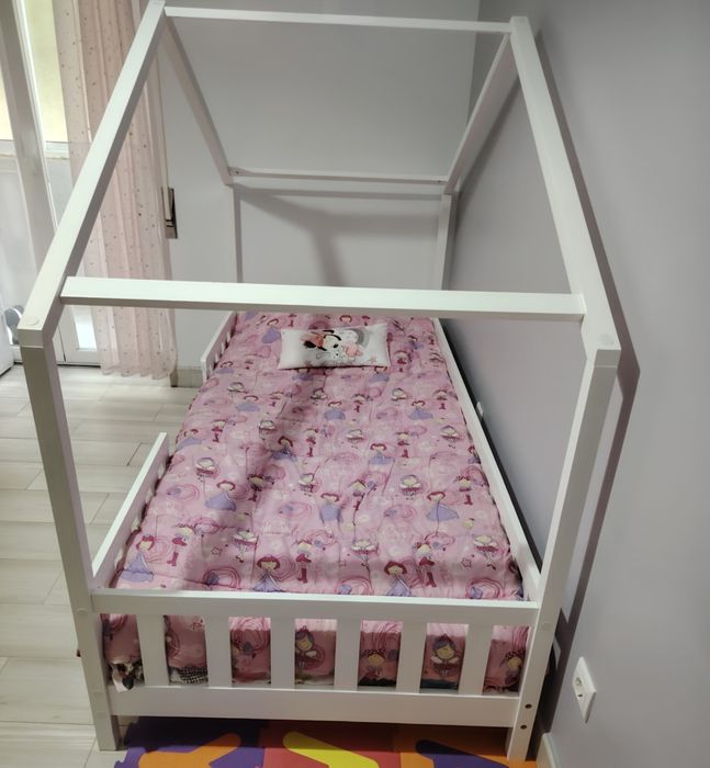 Cama infantil formato casinha