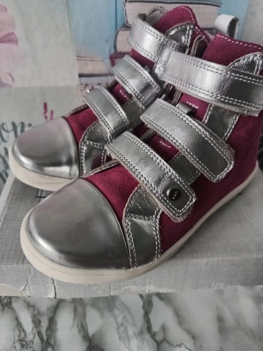 Buty dla dziewczynki