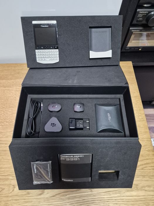 Blackberry p9981 porsche design