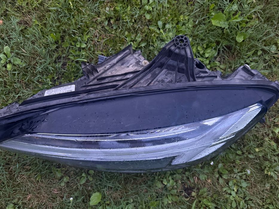 Lampa lewa przód Volvo s60