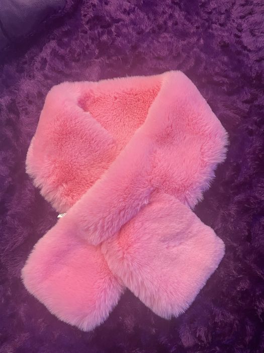 Продам новый меховой шарфик для девочки