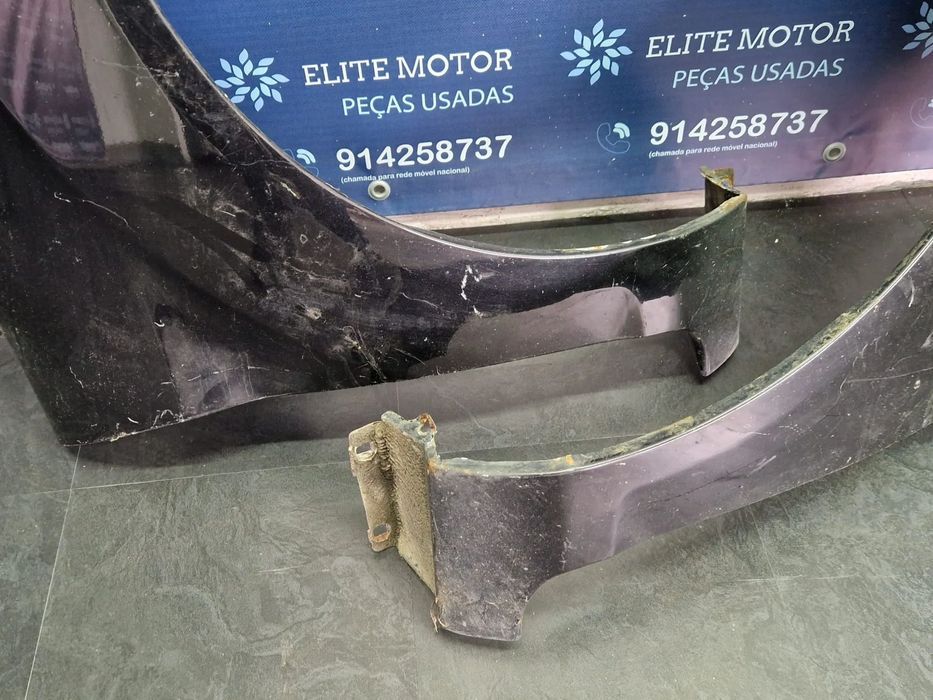 Guarda lamas usado FORD FIESTA 7 VII preto esquerdo direito