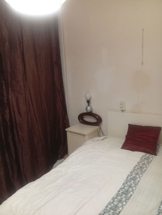 Tenho quarto para alugar na zona de Porto salvo Oeiras  entrada imediata