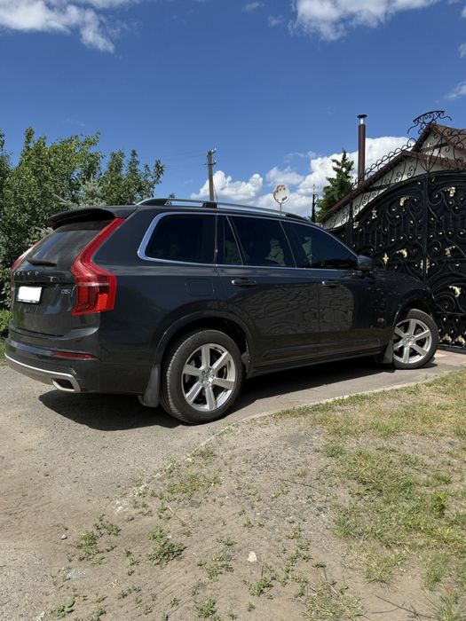 Volvo xc 90 офіційна