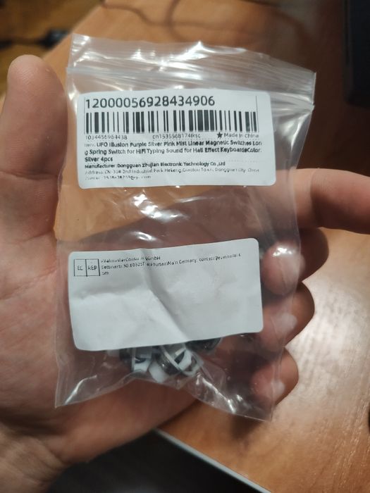 4 szt. UFO Silver Magnetic Switches