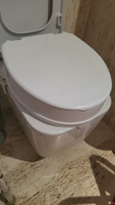 Alteador para sanita