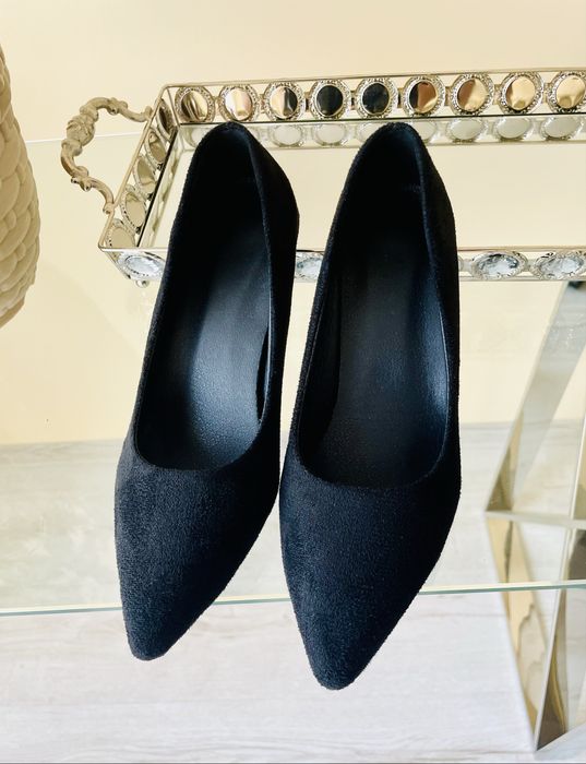 Czarne eleganckie zamszowe szpilki