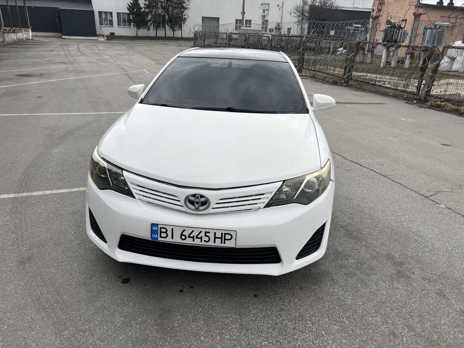 Продам або обміняю Toyota Camry 2014