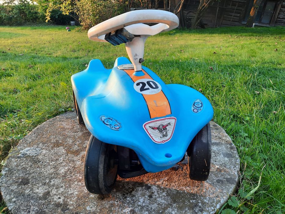 Jeździk samochodzik autko BIG Bobby Car niebieski