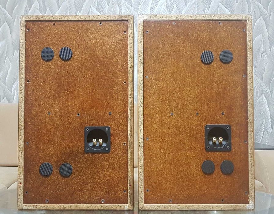 Акустика No Name/Scan-Speak Alnico+Summit/3-Wege,Denmark/Germany