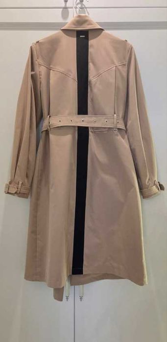 Тренщ плащ guess